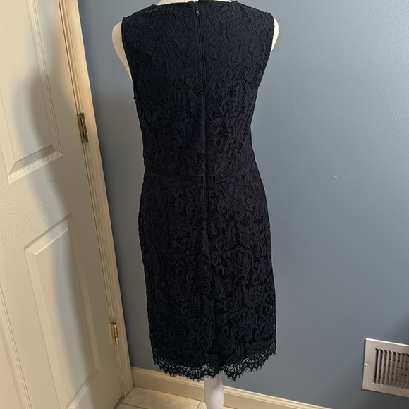 Ladies NWT size 4 navy dress by Banana Republic - Picture 2 of 5